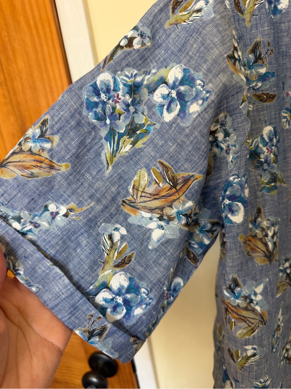 Frank & Eileen “The Rosie” Short Sleeve Button-Down Shirt - Picture 4 of 10